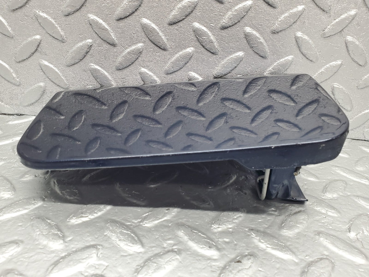 49089 Mercedes-Benz A124 320E Cabriolet Fuel Tank Flap Cap A1245848839