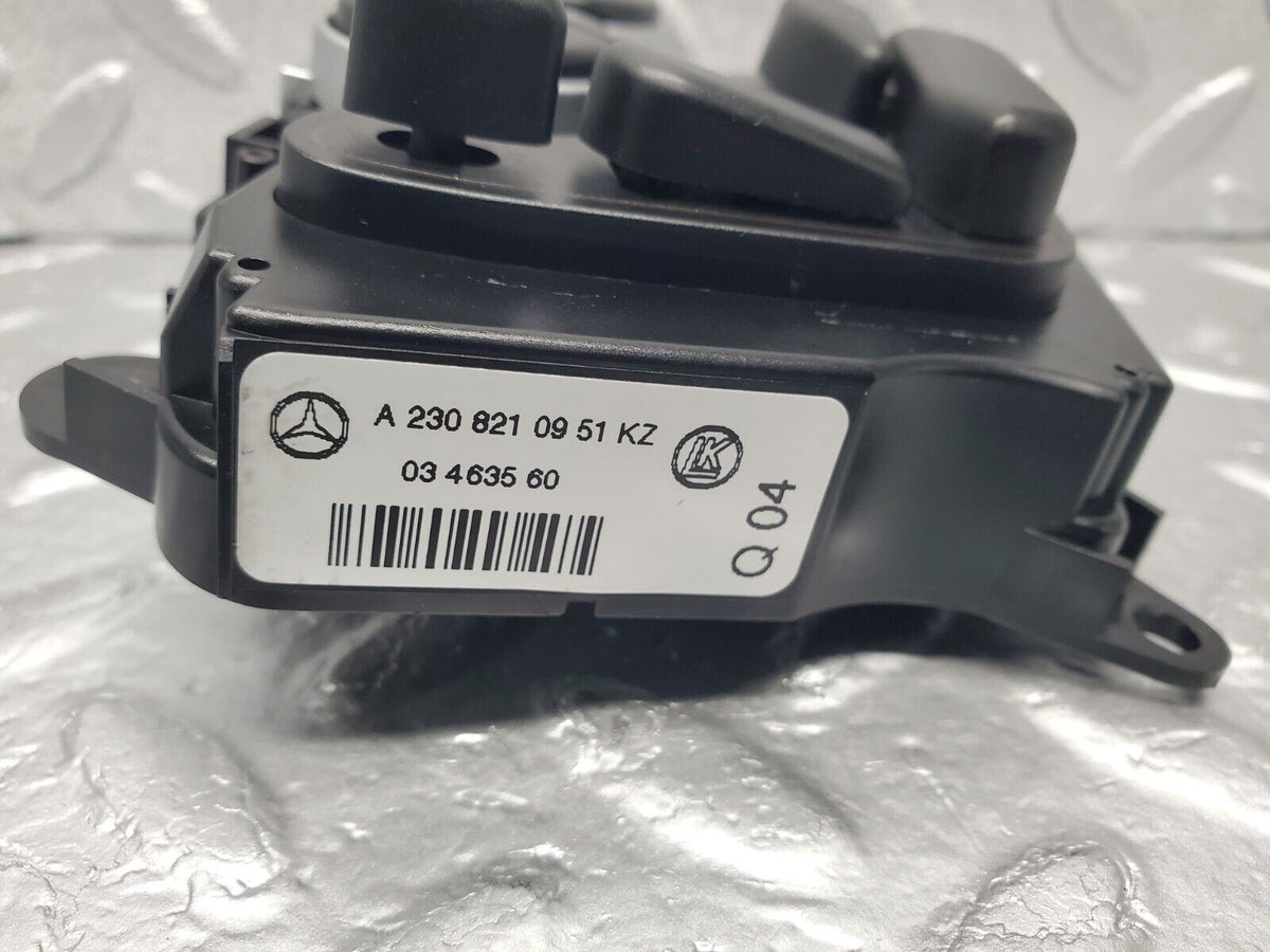 47664 Mercedes-Benz R230 350SL Coupe Electric Seat Switch Control Unit Left A2308210951
