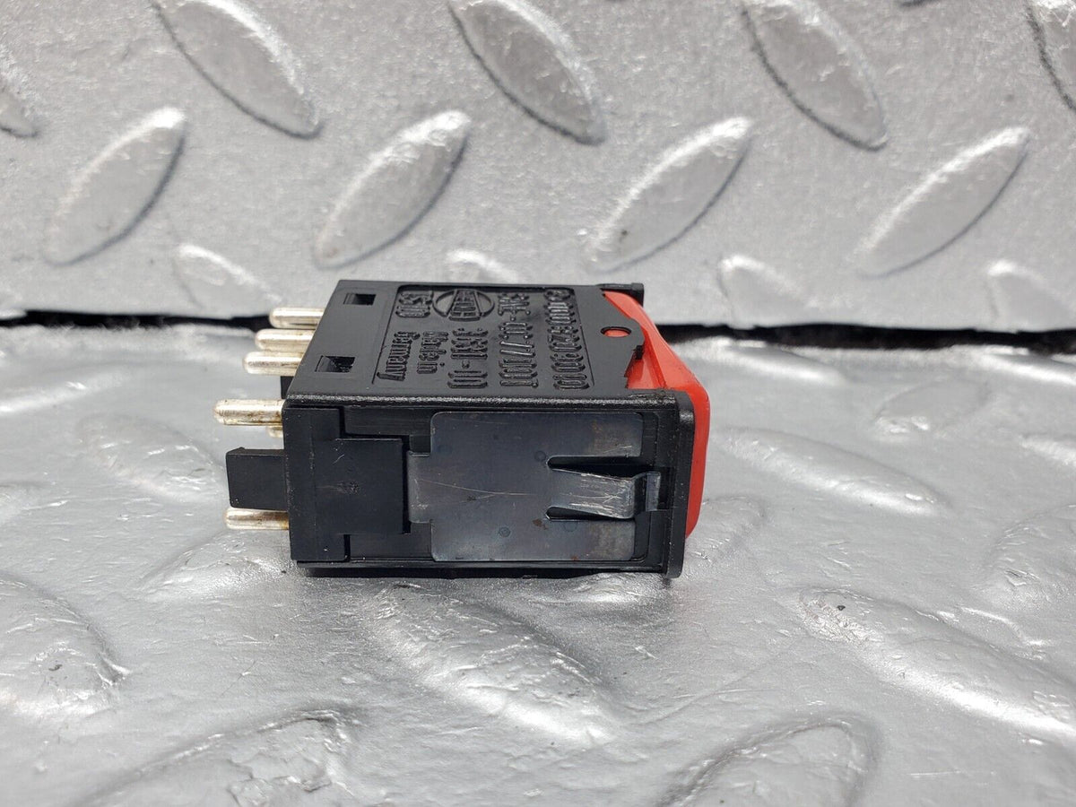 45664 Mercedes-Benz W126 420SE Hazard Warning Light Switch A0008209010