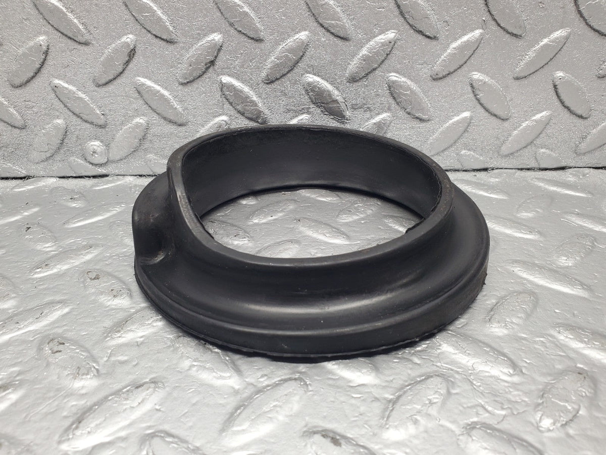 50943 Mercedes-Benz W108 280SE 3.5 Rubber Bushing 18mm A1083250385