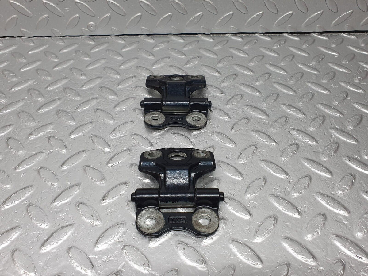 41867 Mercedes-Benz W202 C200 Front Door Hinge Left