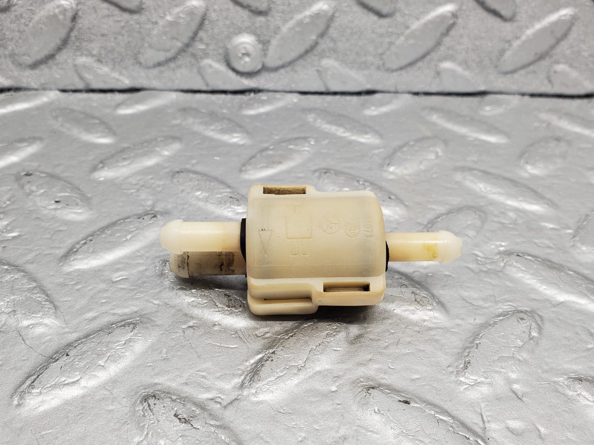 49587 Mercedes-Benz W123 W124 W201 Windscreen Washer Fluid Distributor
