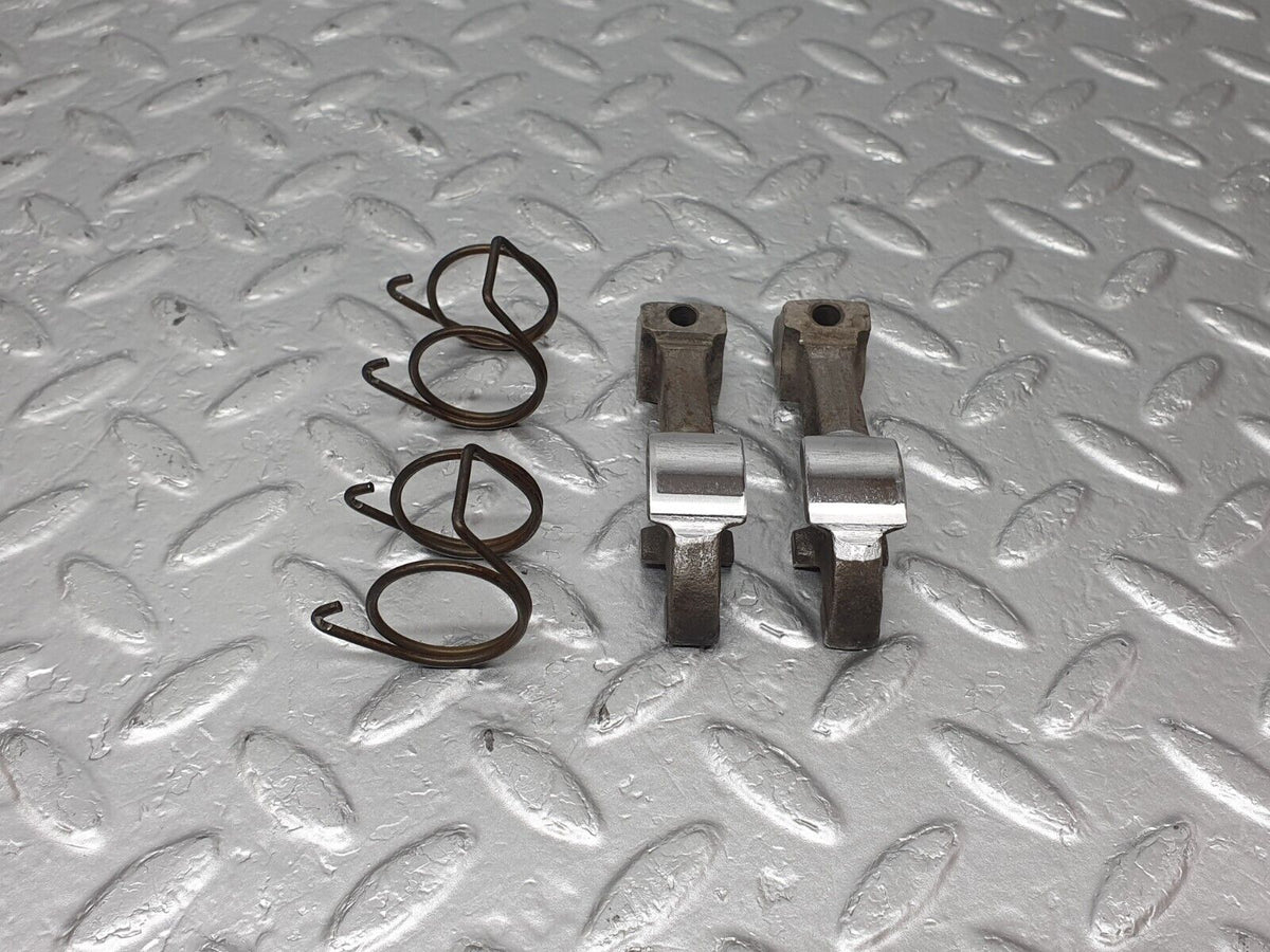 43361 Mercedes-Benz W108 280SE Valve Rocker Arm With Retaining Spring