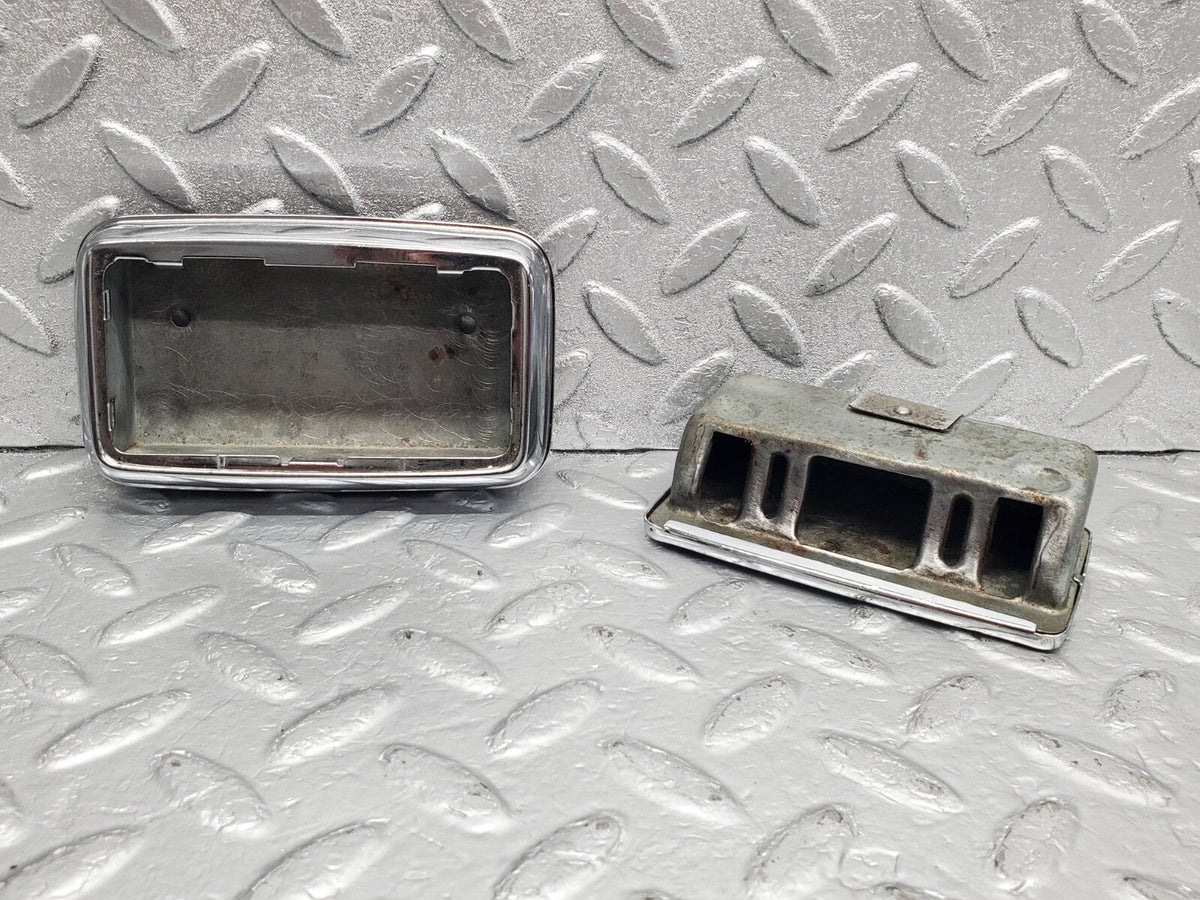 48413 Mercedes-Benz W108 Rear Door Ashtray Black