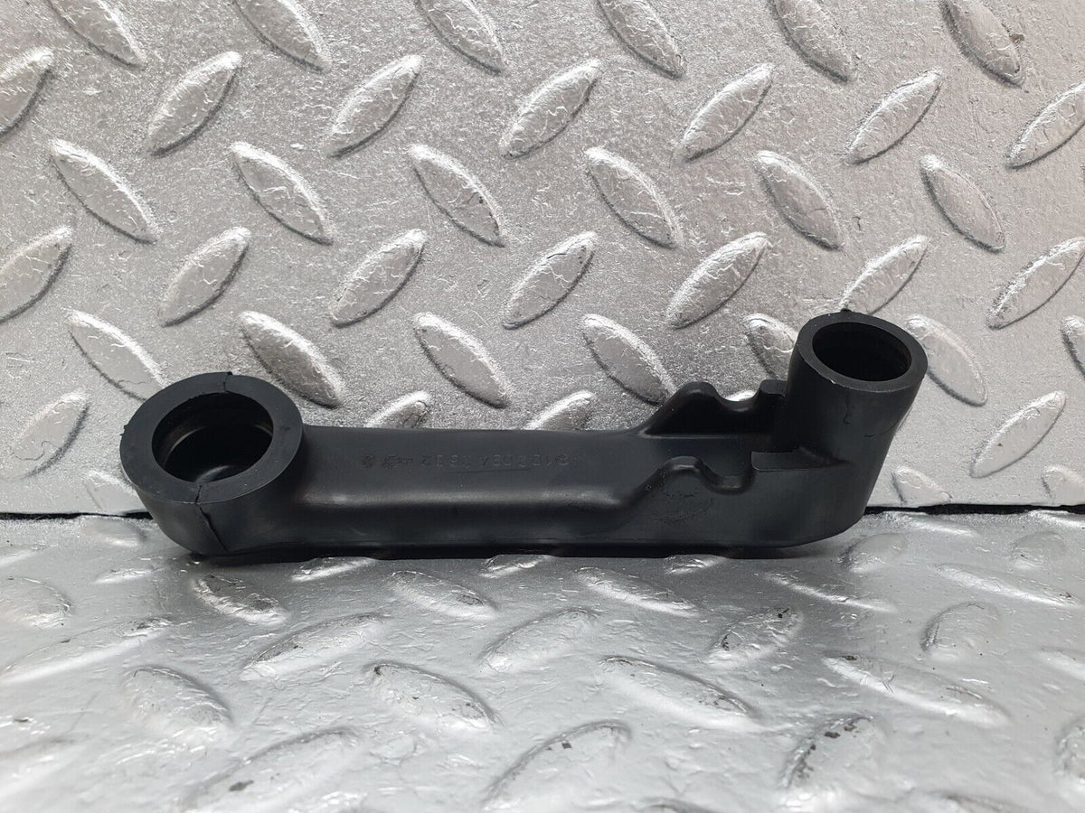 43998 Mercedes-Benz C123 230CE Coupe Crankcase Breather Pipe A1020942682