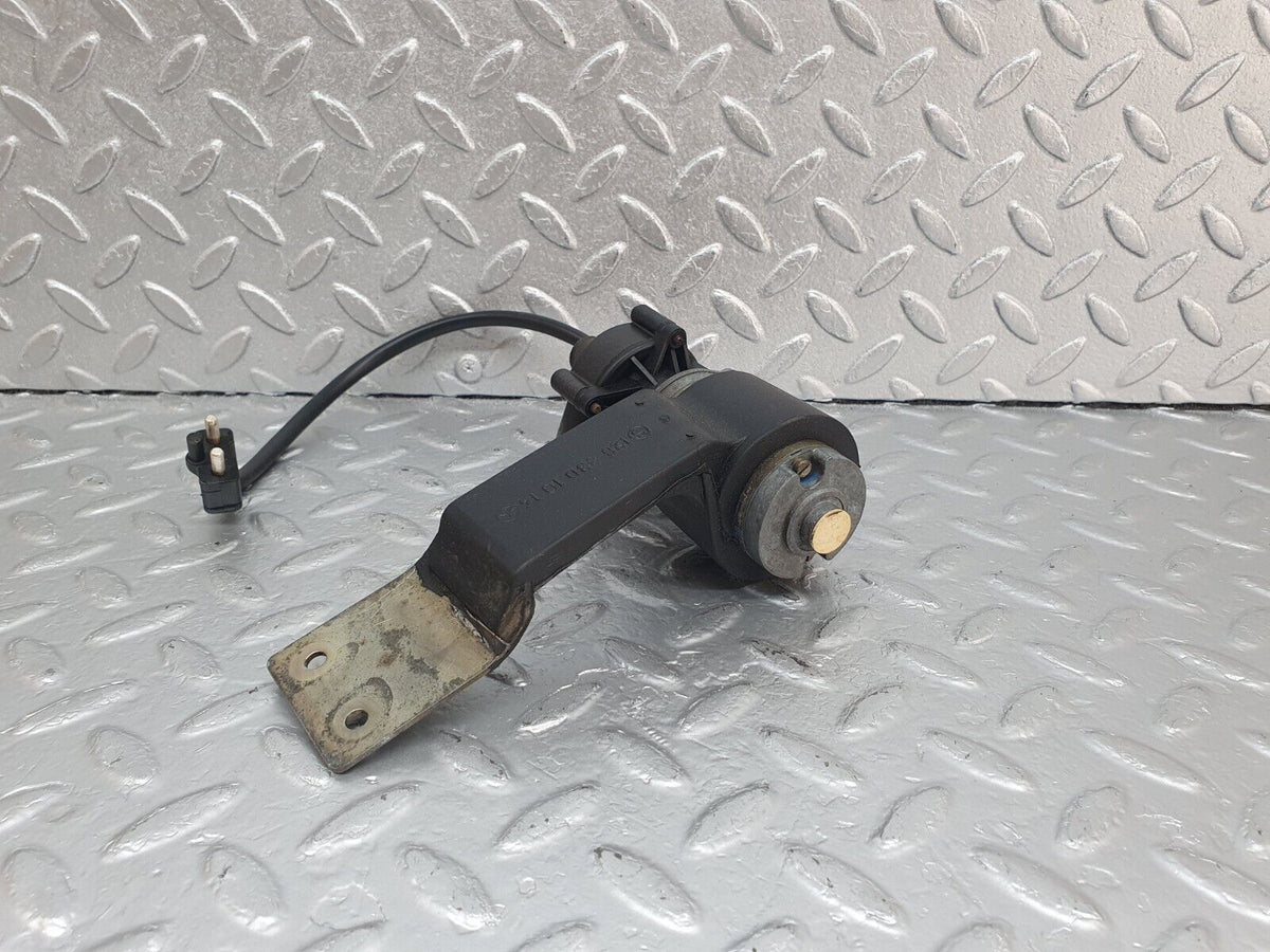 43681 Mercedes-Benz C126 380SEC Coupe Auxiliary Heating Water Pump A1268301014