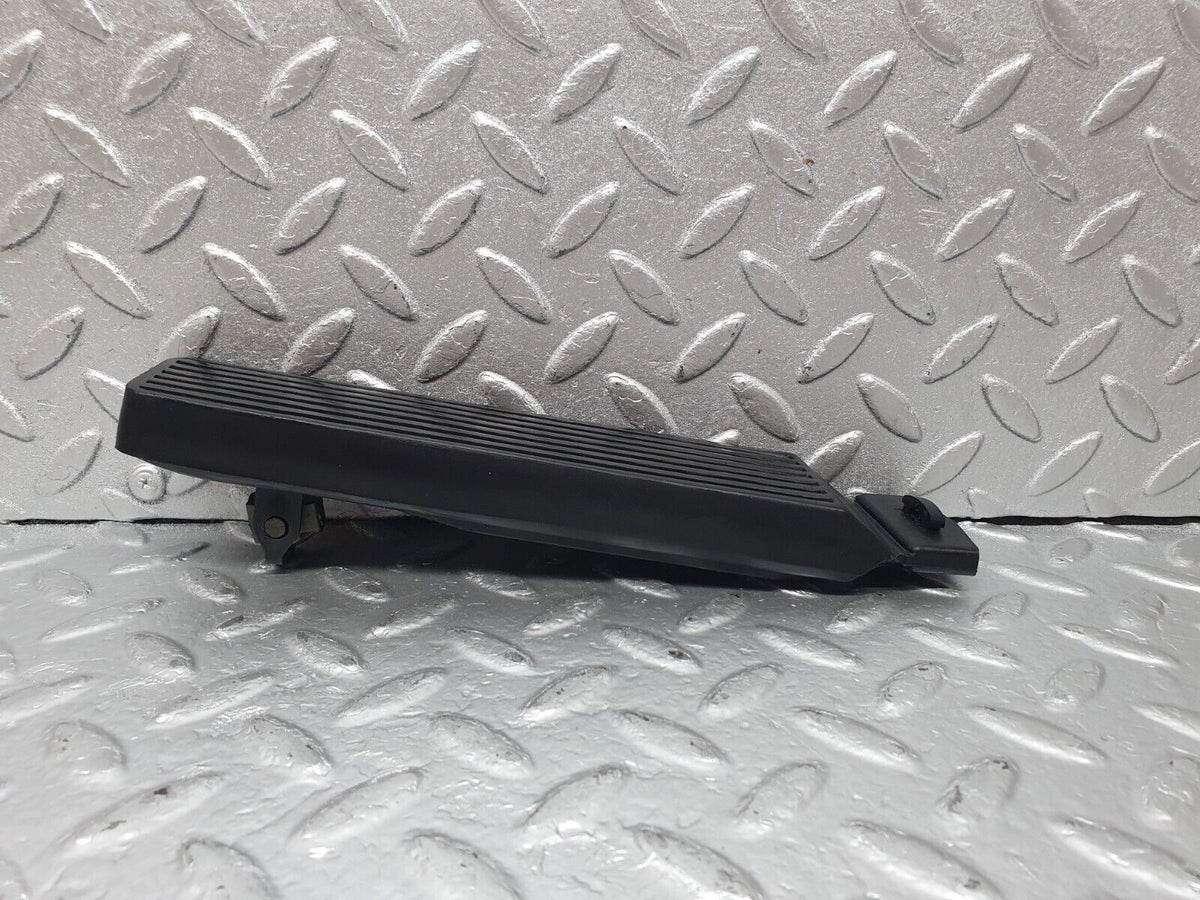 43912 Mercedes-Benz C123 230CE Coupe Accelerator Pedal With Rubber A1233010082