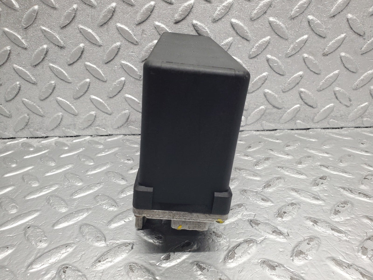 51321 Mercedes-Benz W202 ABS Control Unit Bosch A0125457432 0265101040