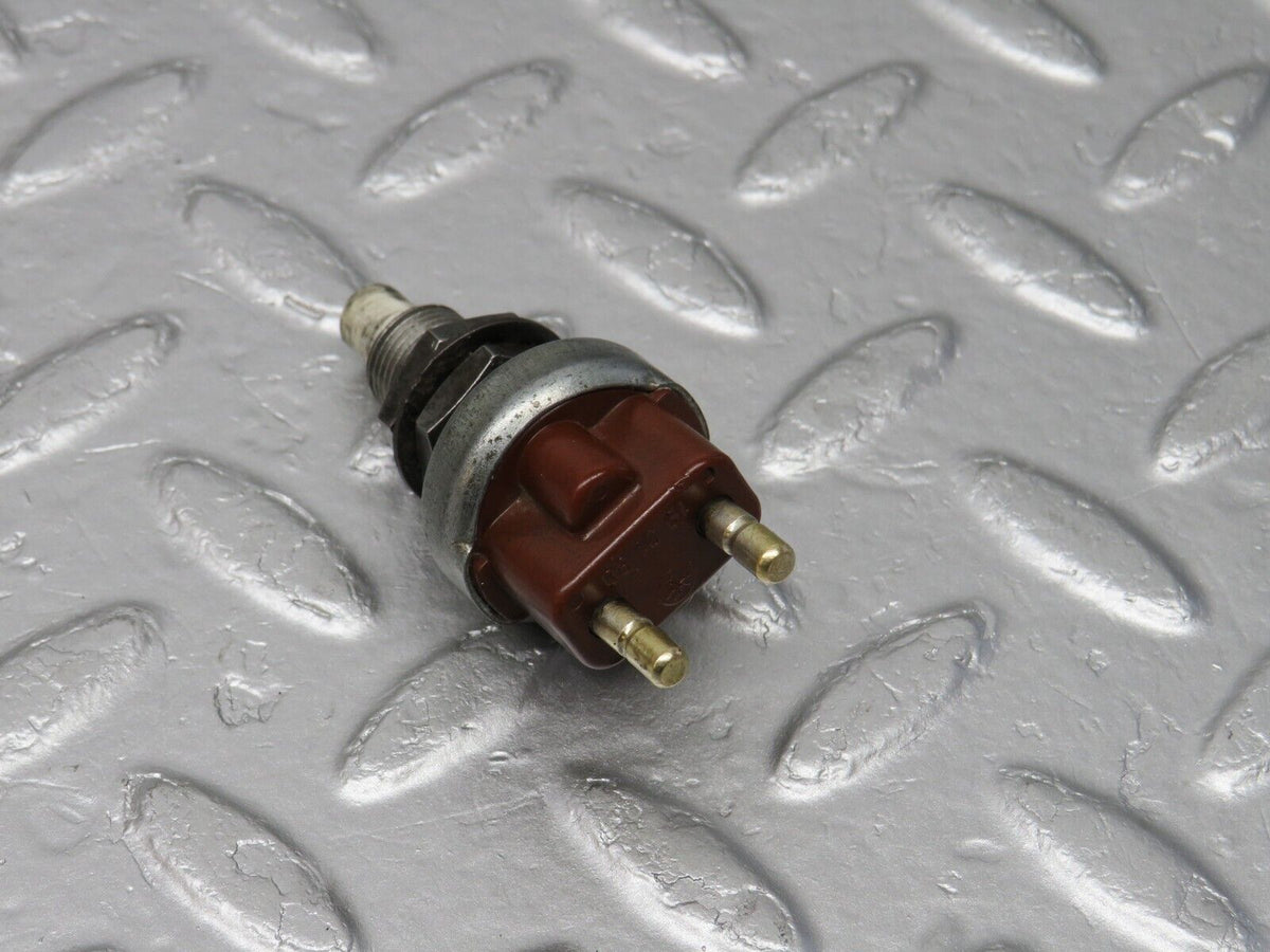 40684 Mercedes-Benz W123 300D Brake Light Contact Switch 190130