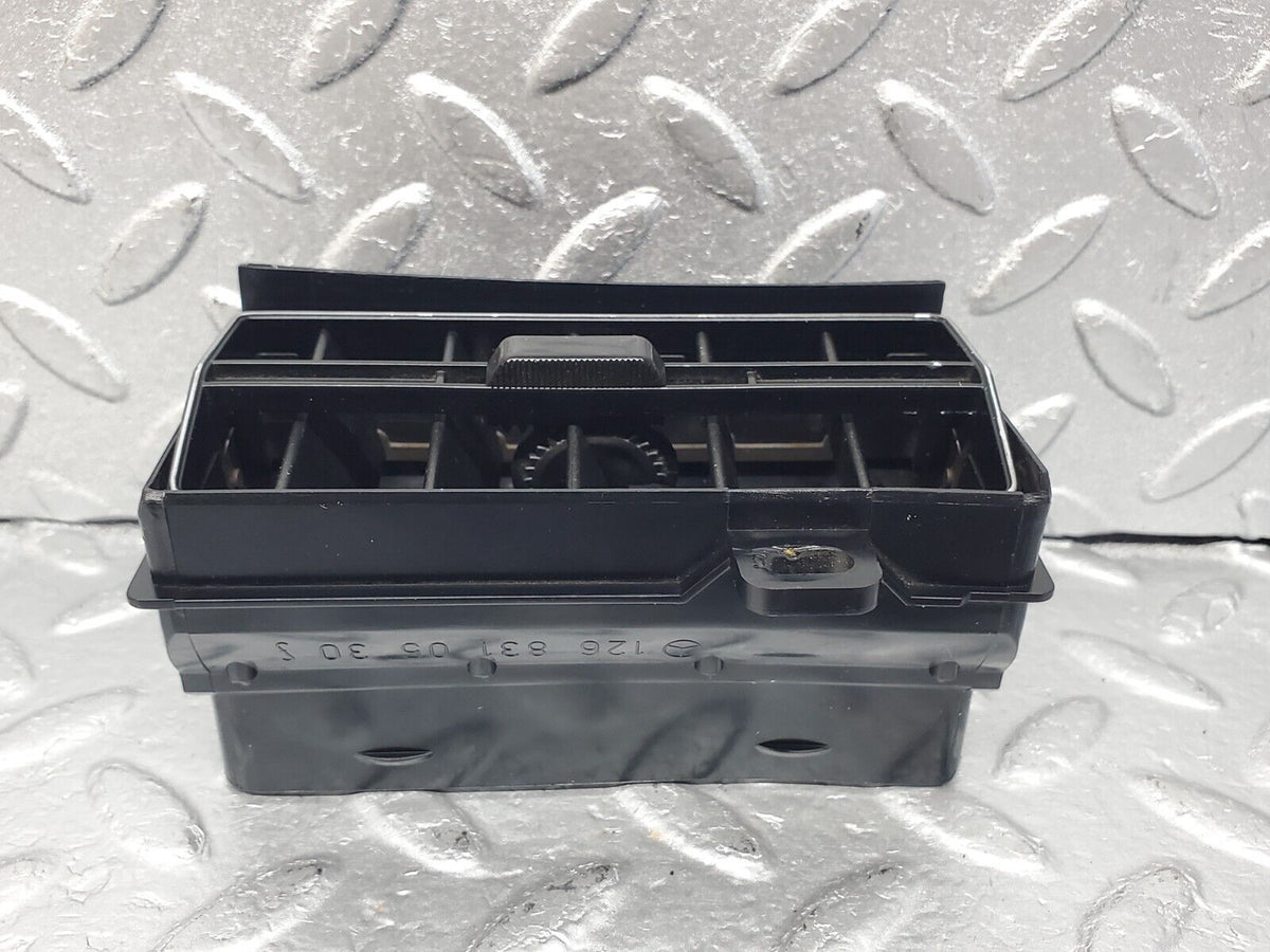 45965 Mercedes-Benz W126 420SE Dashboard Air Vent Left Side A1268310530