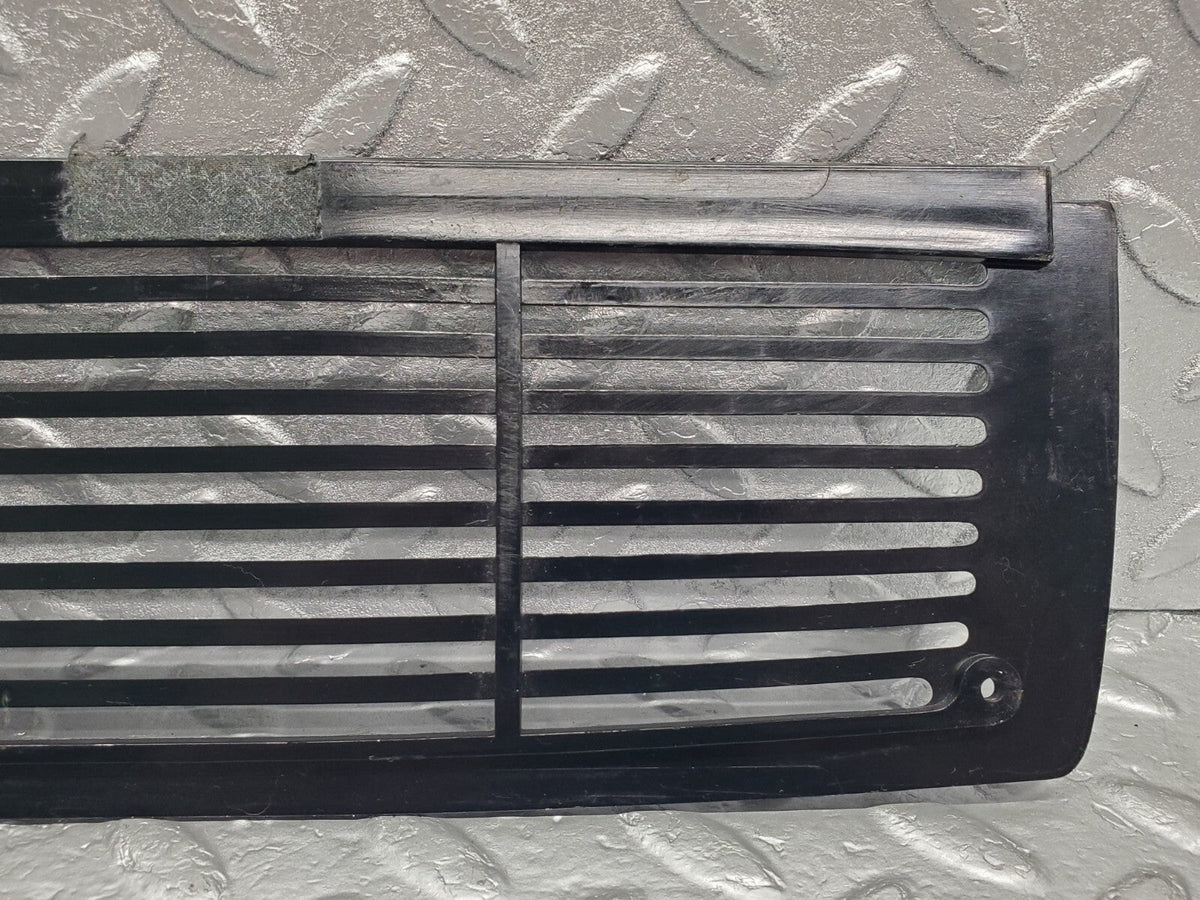 48410 Mercedes-Benz W108 Dashboard Centre Speaker Cover Grill