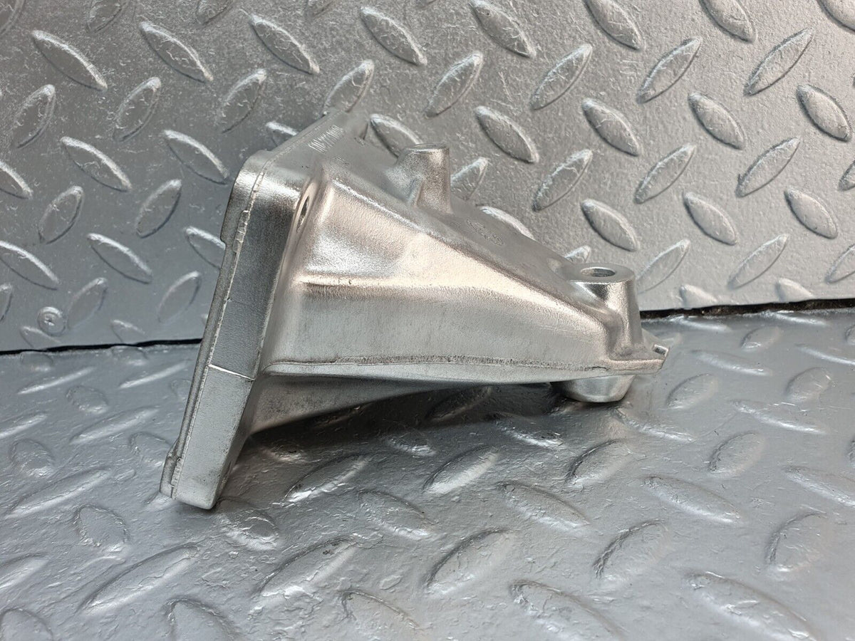 41888 Mercedes-Benz W202 C200 Engine Mount Bracket Right Side A6042230004