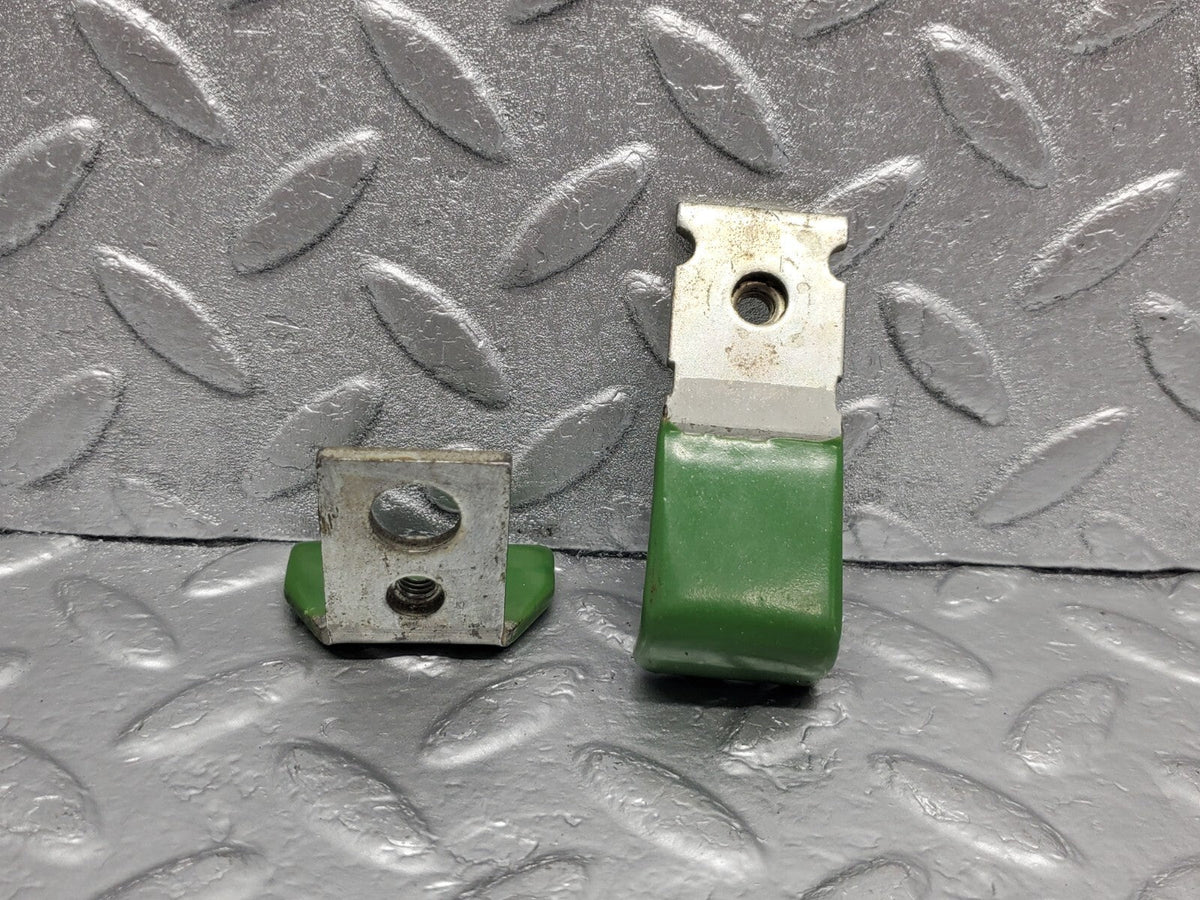 48336 Mercedes-Benz C126 Coupe Window Stop Plate 2x