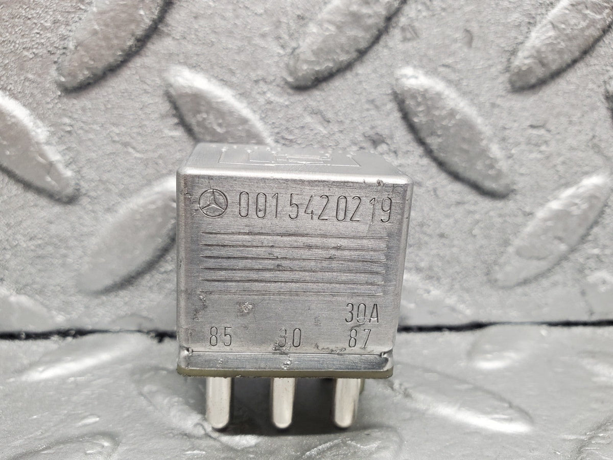 49663 Mercedes-Benz R107 380SL Multi Purpose Relay A0015420219