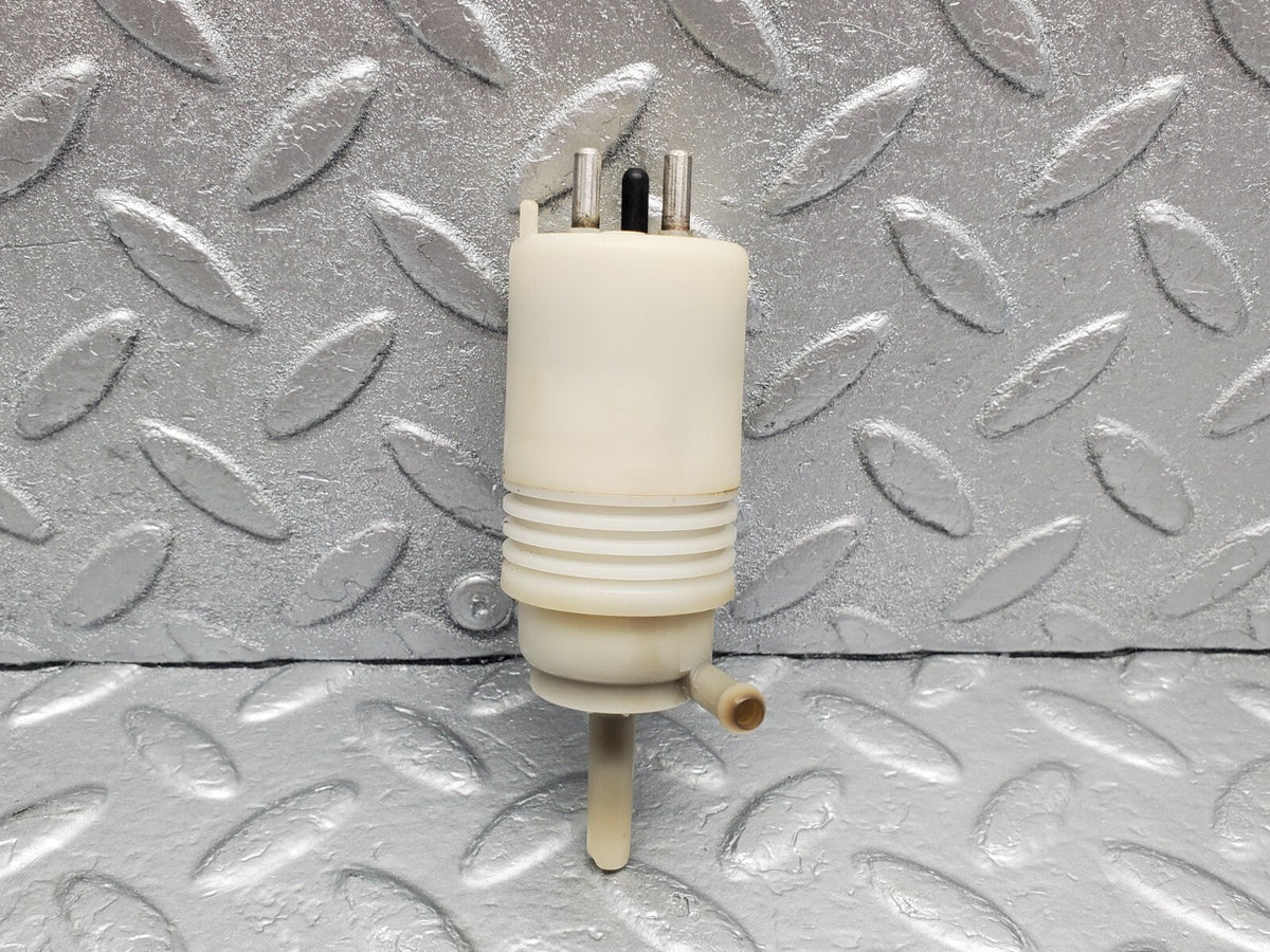 48918 Mercedes-Benz A124 320E Cabriolet Windscreen Washer Pump Hella A1248690421