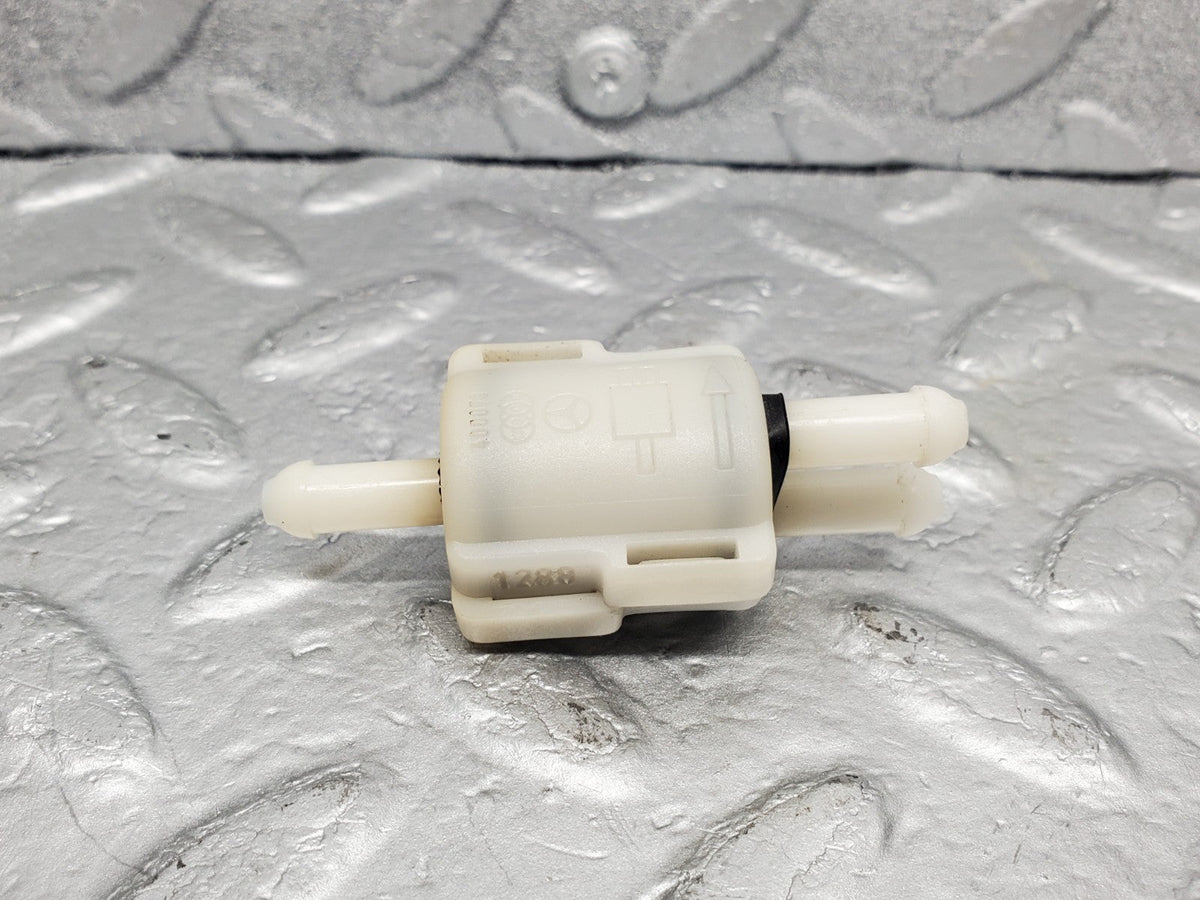 49585 Mercedes-Benz W123 W124 W201 Windscreen Washer Fluid Distributor