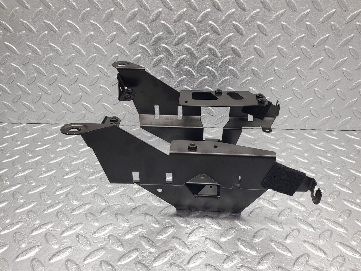 47993 Mercedes-Benz R230 350SL Coupe Control Module Bracket A2305453840