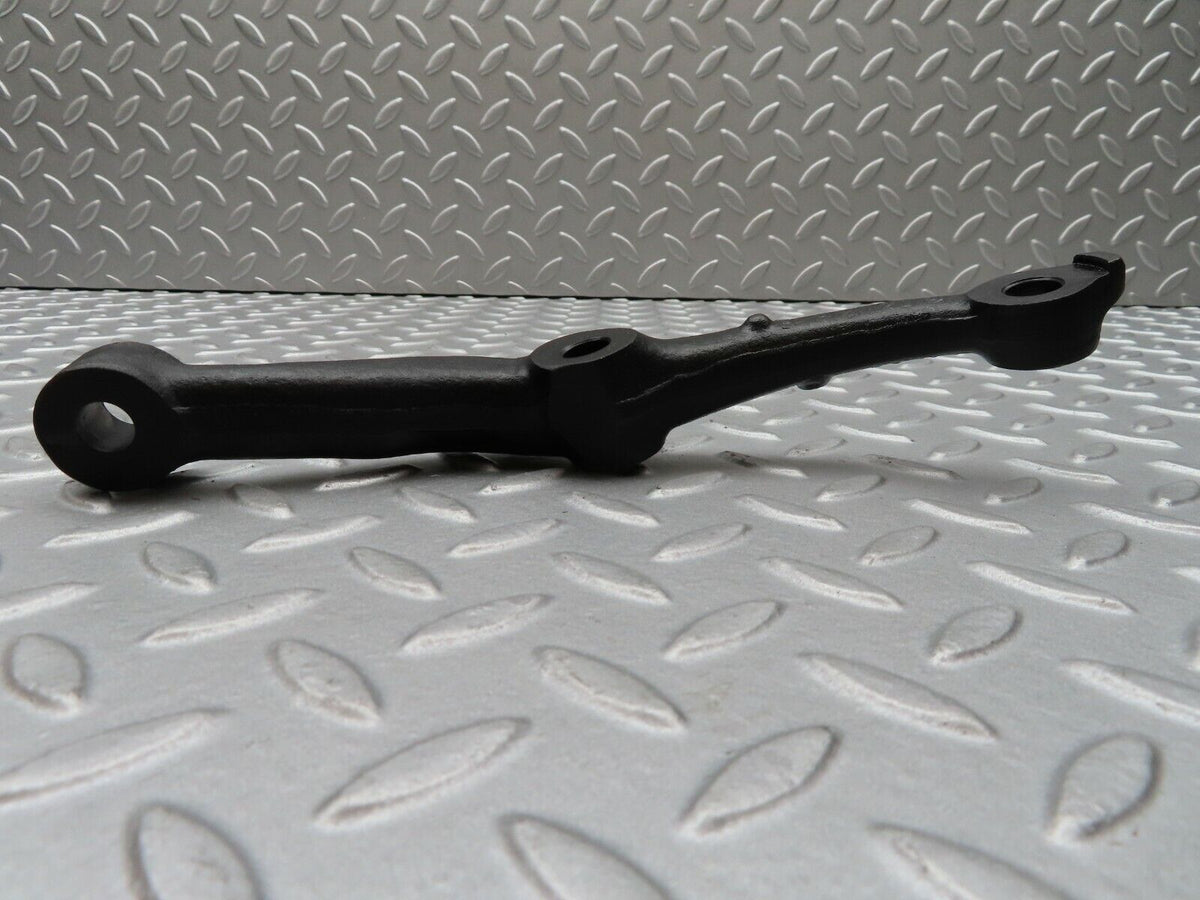3928 Mercedes-Benz S123 200T Wagon Steering Arm Right