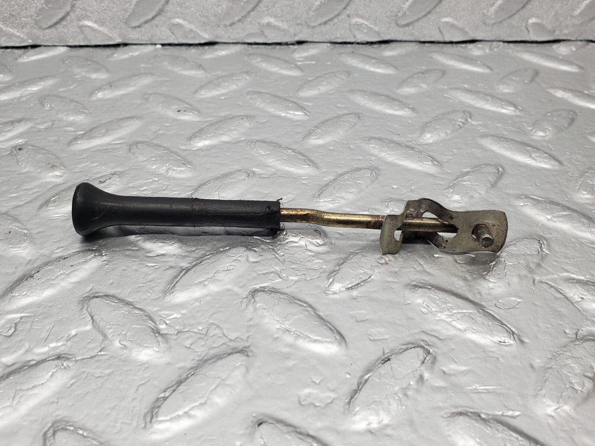 48486 Mercedes-Benz W108 Door Lock Knob