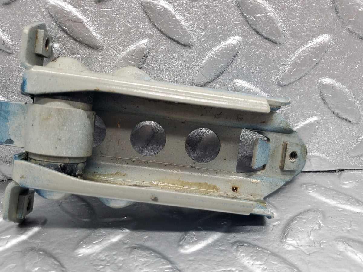 48619 Mercedes-Benz W123 Rear Door Safety Check Strap