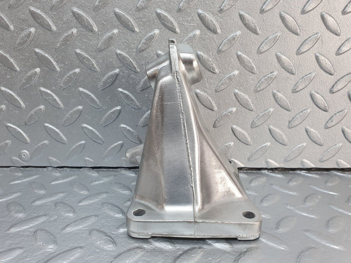 41888 Mercedes-Benz W202 C200 Engine Mount Bracket Right Side A6042230004