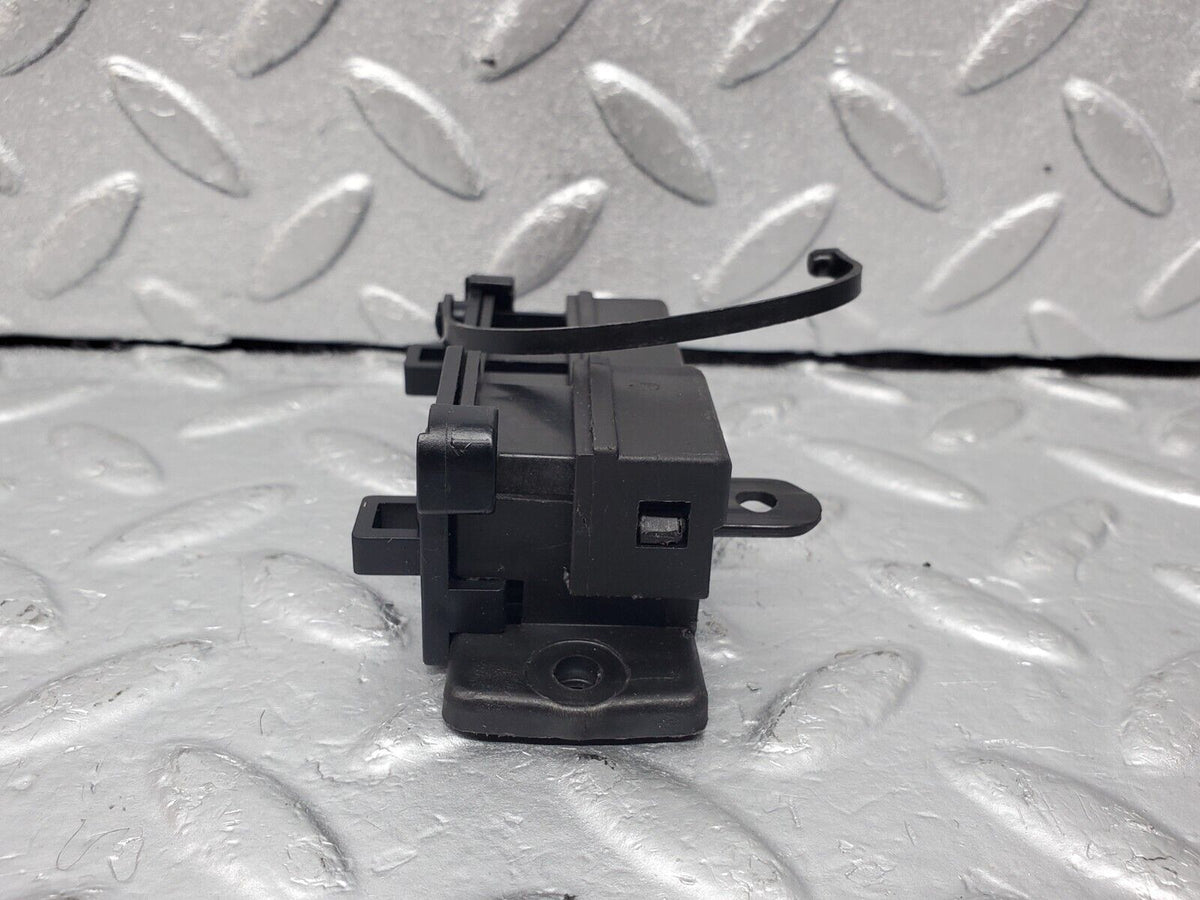 45591 Mercedes-Benz W126 420SE Diagnostic Connector A1265459740