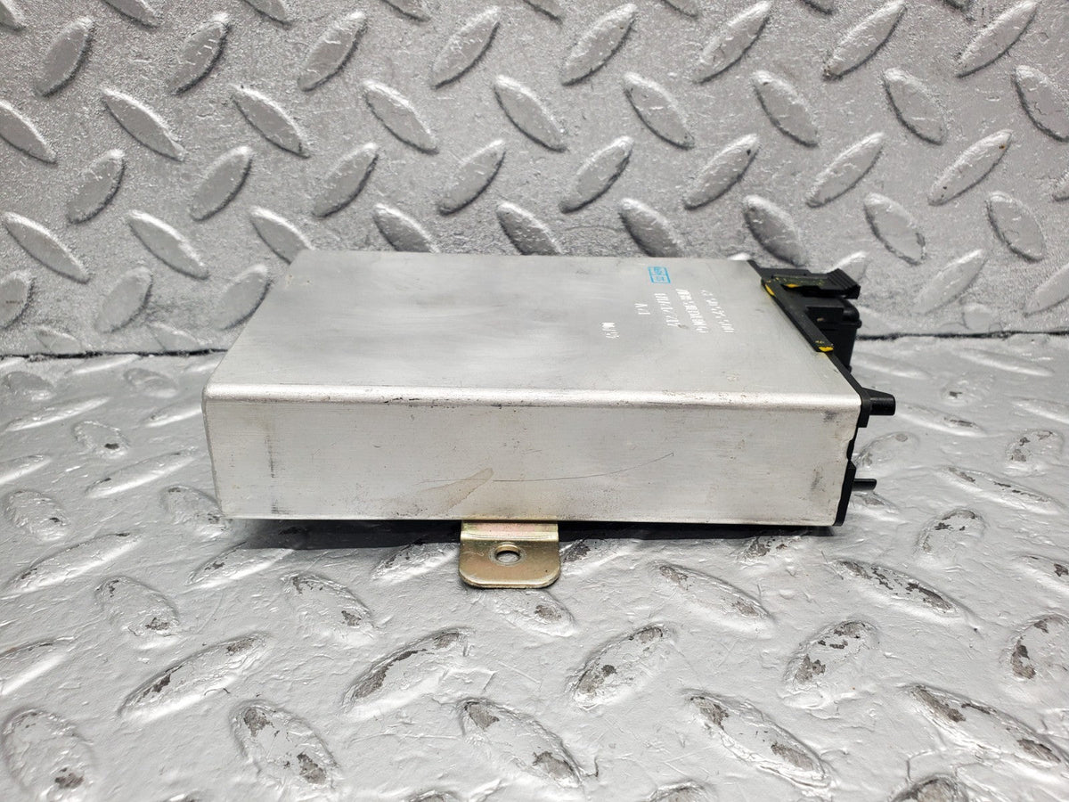 51295 Mercedes-Benz W126 Cruise Control Module Unit VDO A0055450532 A0075453932
