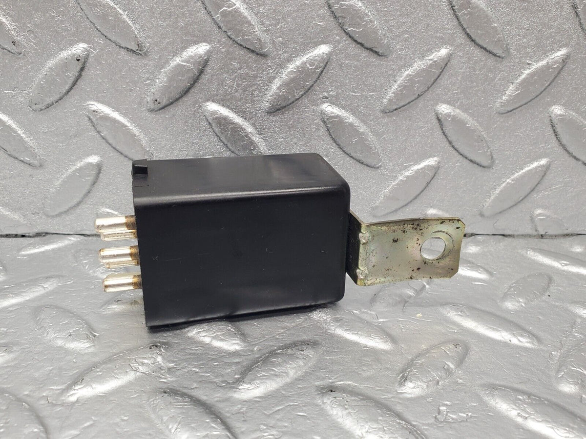 46487 Mercedes-Benz C123 280CE Coupe Rear Heated Window Relay A1078200010