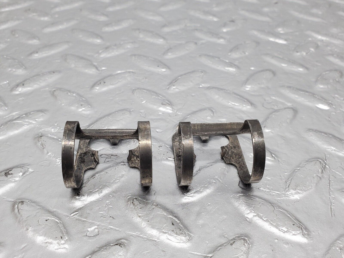 45480 Mercedes-Benz 280E M110.988 Valve Rocker Arm With Retaining Spring