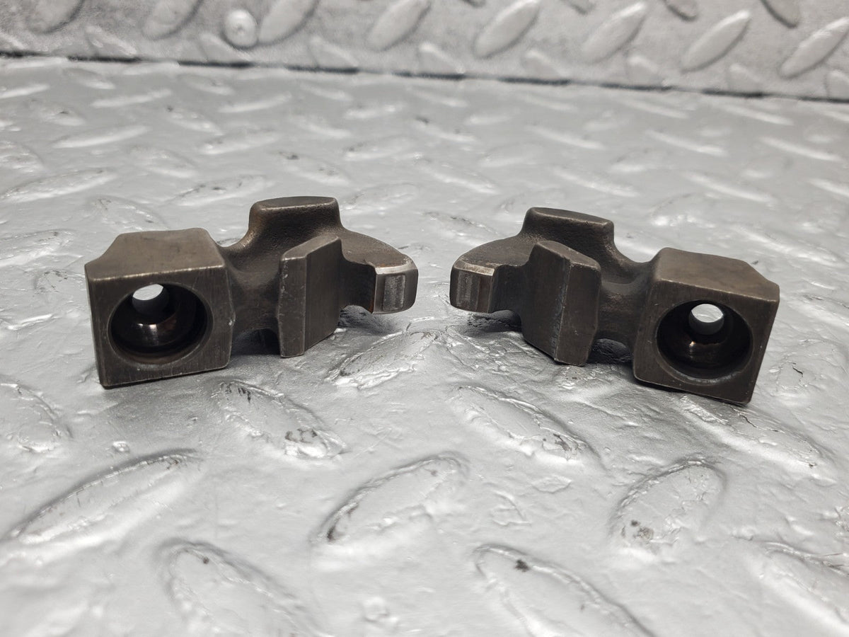 50972 Mercedes-Benz W108 280SE 3.5 Valve Rocker Arm With Spring & Tappet