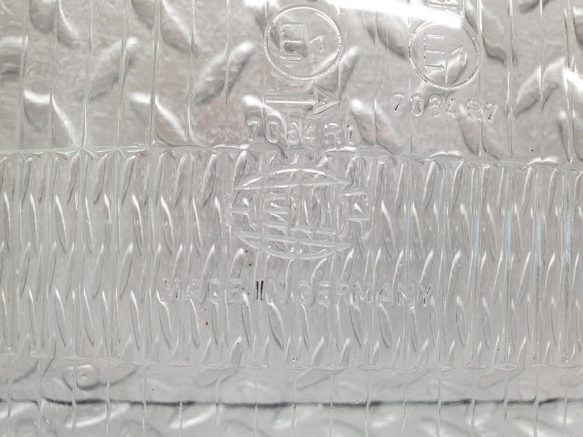 48522 Mercedes-Benz W115 Headlight Lens Hella 0 07-101361