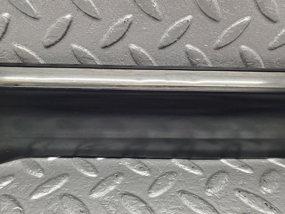 46422 Mercedes-Benz C123 280CE Coupe Front Right Fender Wing Lower Moulding Trim