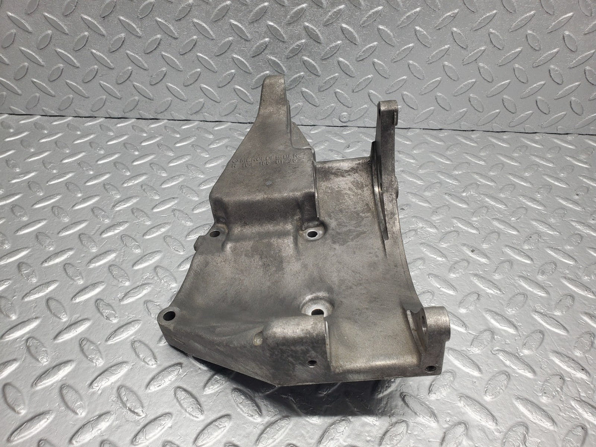 49214 Mercedes-Benz A124 320E Cabriolet Alternator Generator Bracket A1041550135