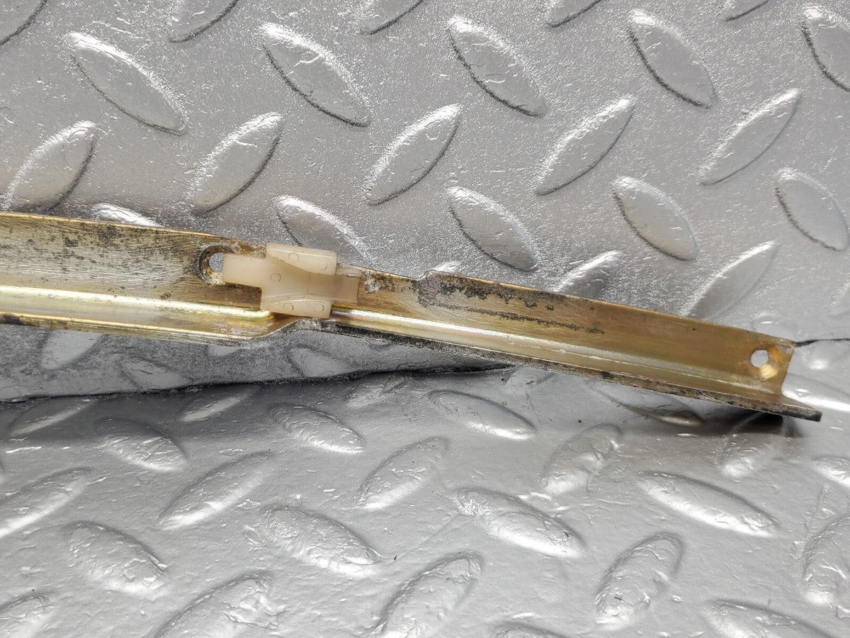 48329 Mercedes-Benz C126 Coupe Front Left Door Window Channel