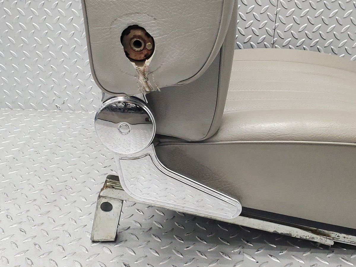 50801 Mercedes-Benz W108 280SE 3.5 Left Passenger Seat Grey
