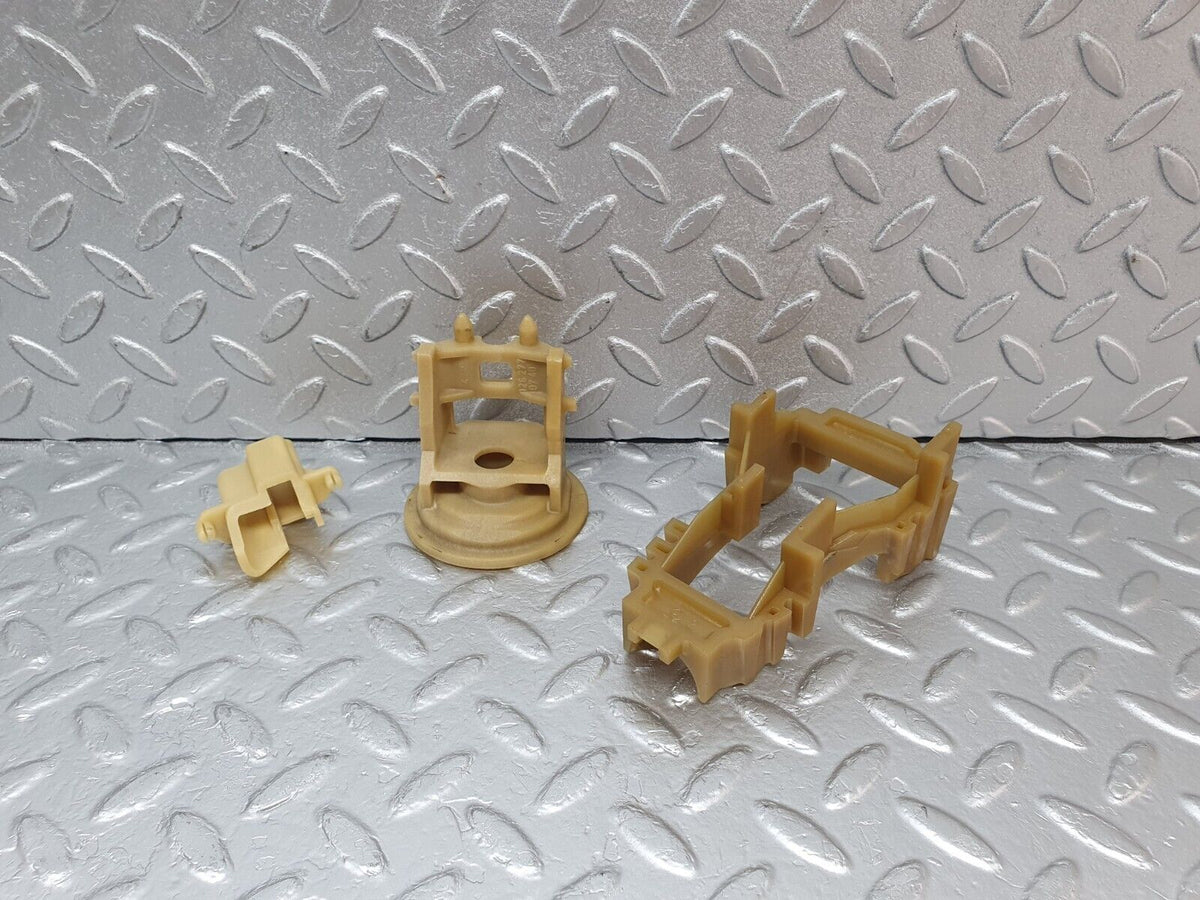 43847 Mercedes-Benz C126 380SEC Coupe Automatic Gearbox Support Bracket 722.310 A1262770740 A1262770940
