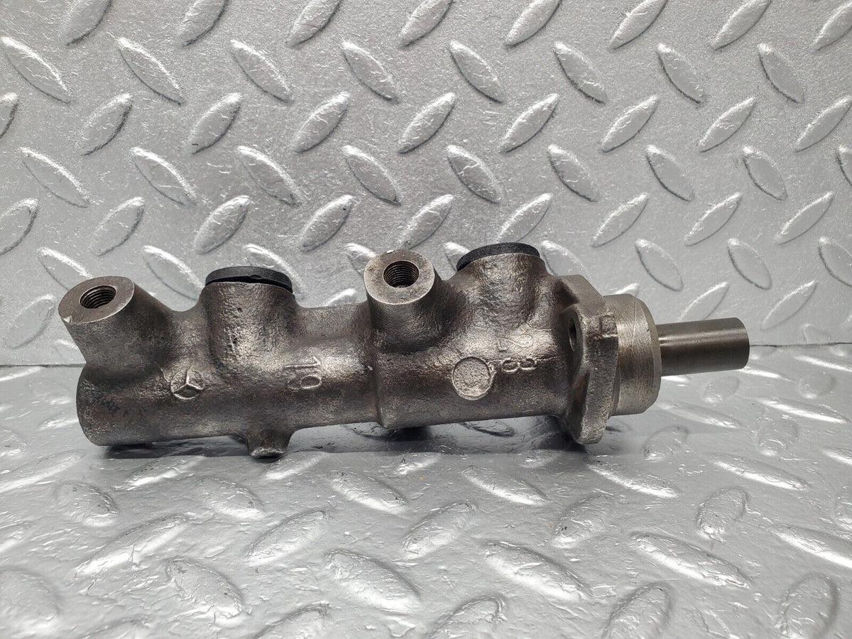 46523 Mercedes-Benz C123 280CE Coupe Brake Master Cylinder ATE