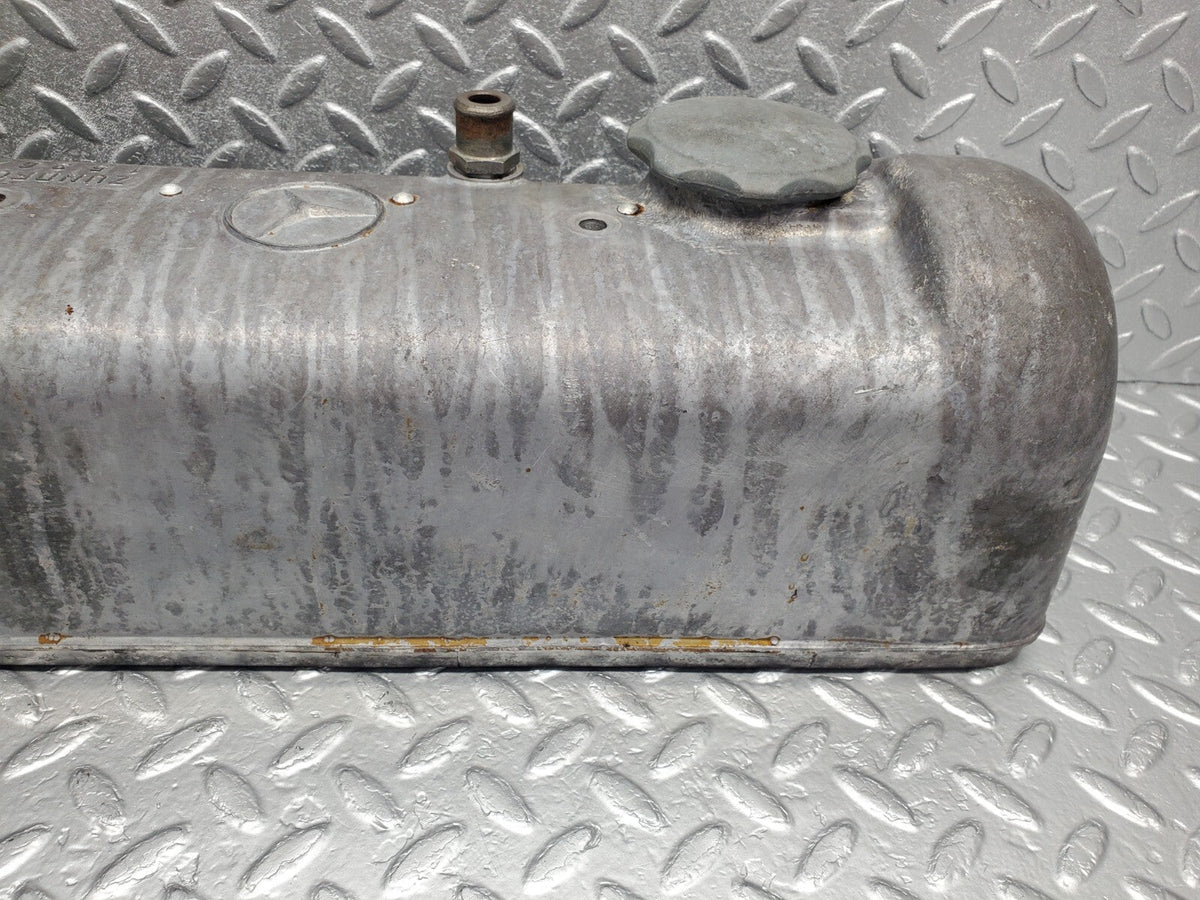 48814 Mercedes-Benz W108 Cylinder Head Valve Cover A1800161305