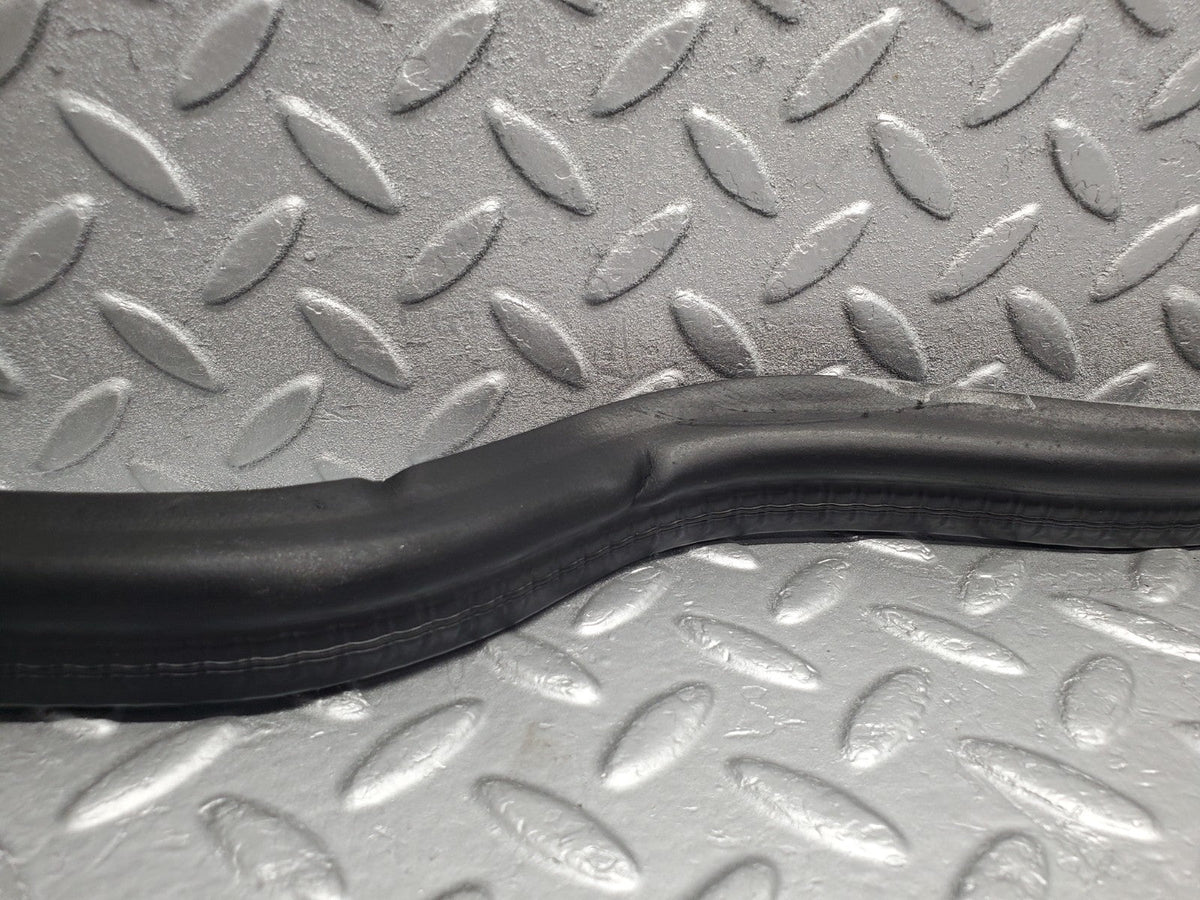 49385 Mercedes-Benz A124 320E Cabriolet Firewall Rubber Seal