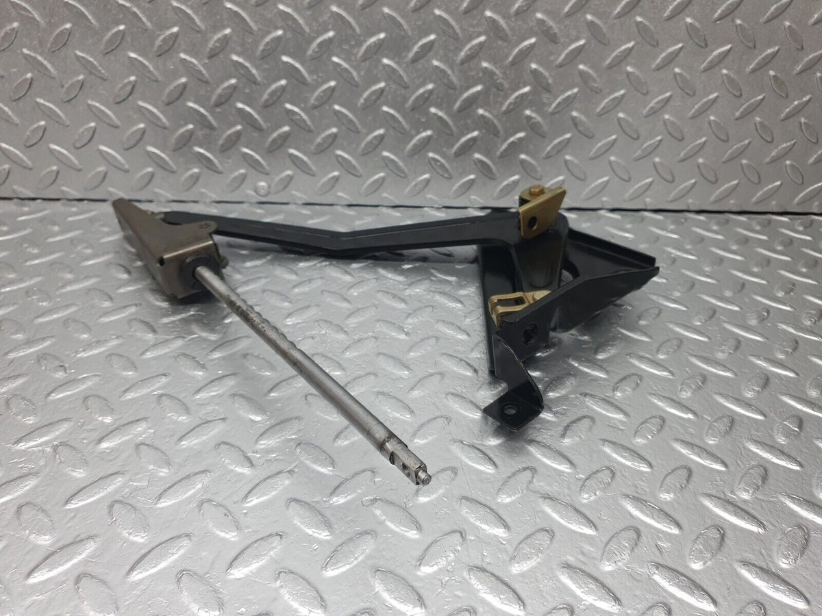 43930 Mercedes-Benz C123 230CE Coupe Handbrake Regulator