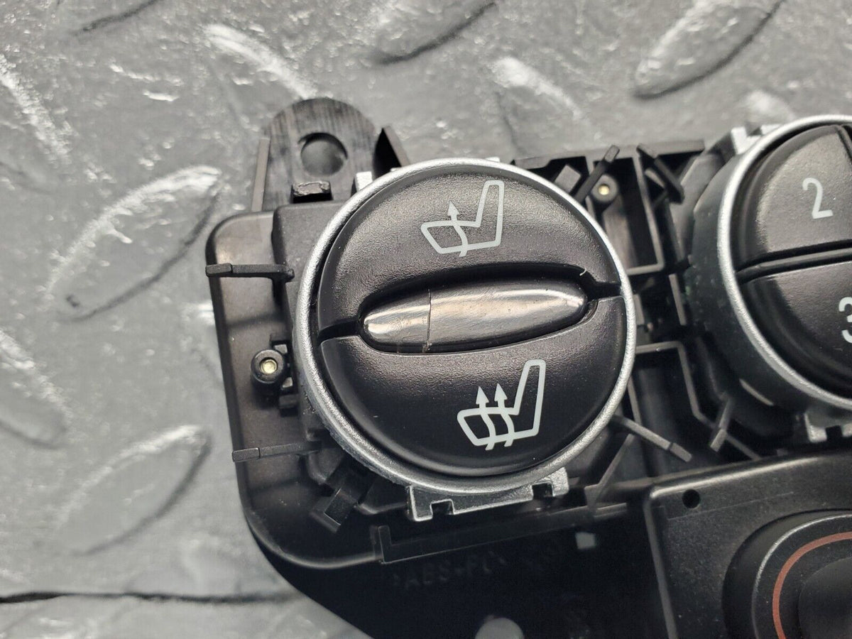 47671 Mercedes-Benz R230 350SL Coupe Electric Seat Switch Control Unit Right A2308211051