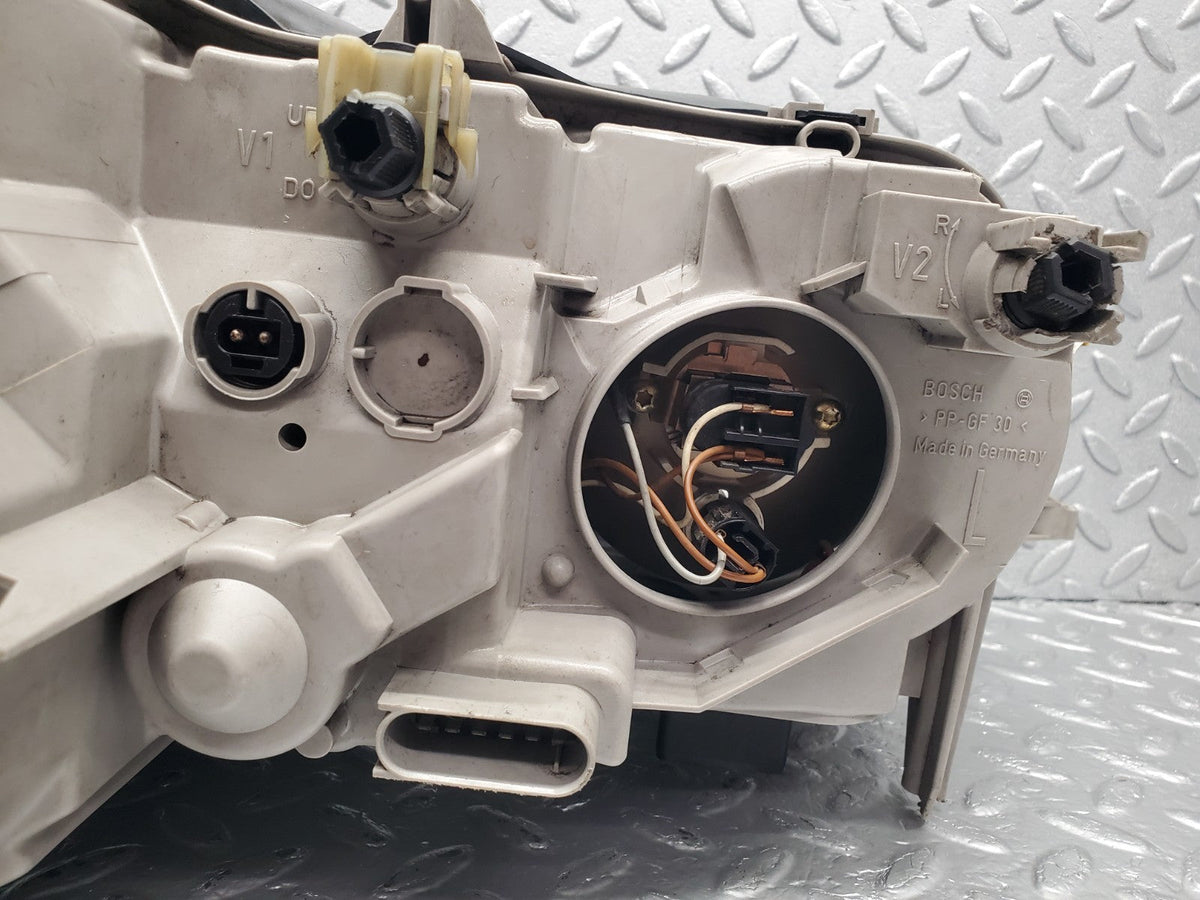 51207 Mercedes-Benz C215 CL Coupe Xenon Headlight Left Side Bosch A2158260380 1301015215