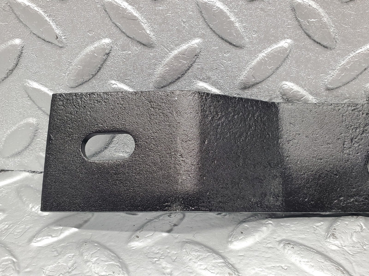 48568 Mercedes-Benz W108 Front Right Bumper Bracket