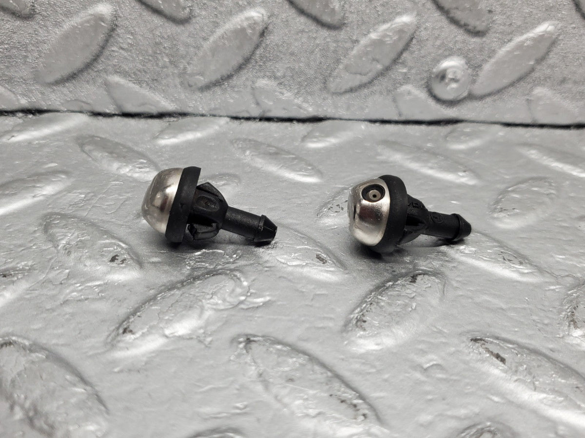 49839 Mercedes-Benz R107 380SL Windscreen Washer Nozzle