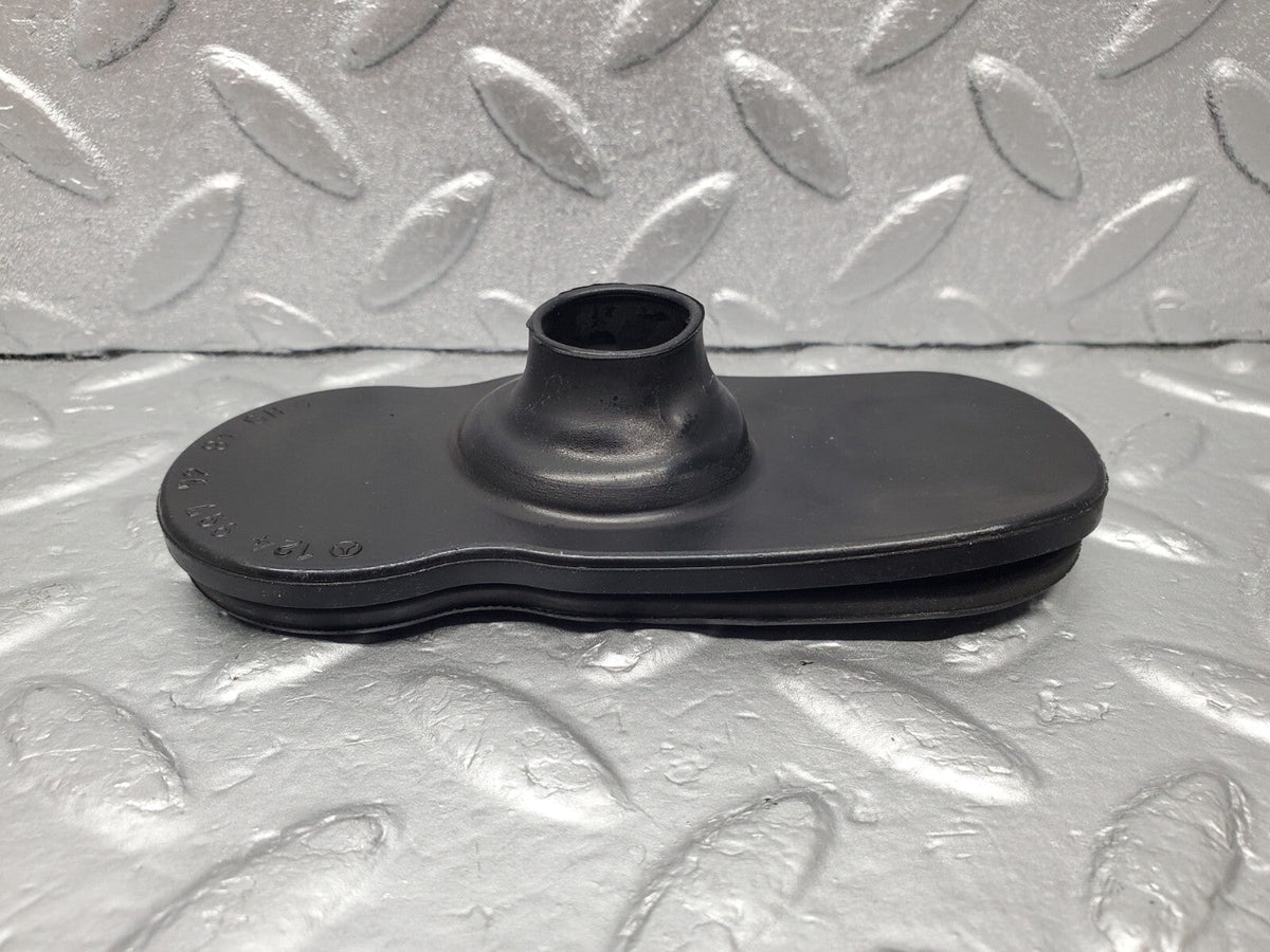 48998 Mercedes-Benz A124 320E Cabriolet Firewall Rubber Grommet A1249977281