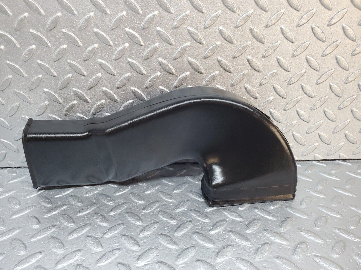 45927 Mercedes-Benz W126 420SE Dashboard Air Duct Right A1268312546