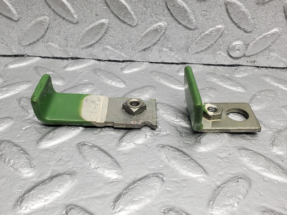 48337 Mercedes-Benz C126 Coupe Window Stop Plate 2x