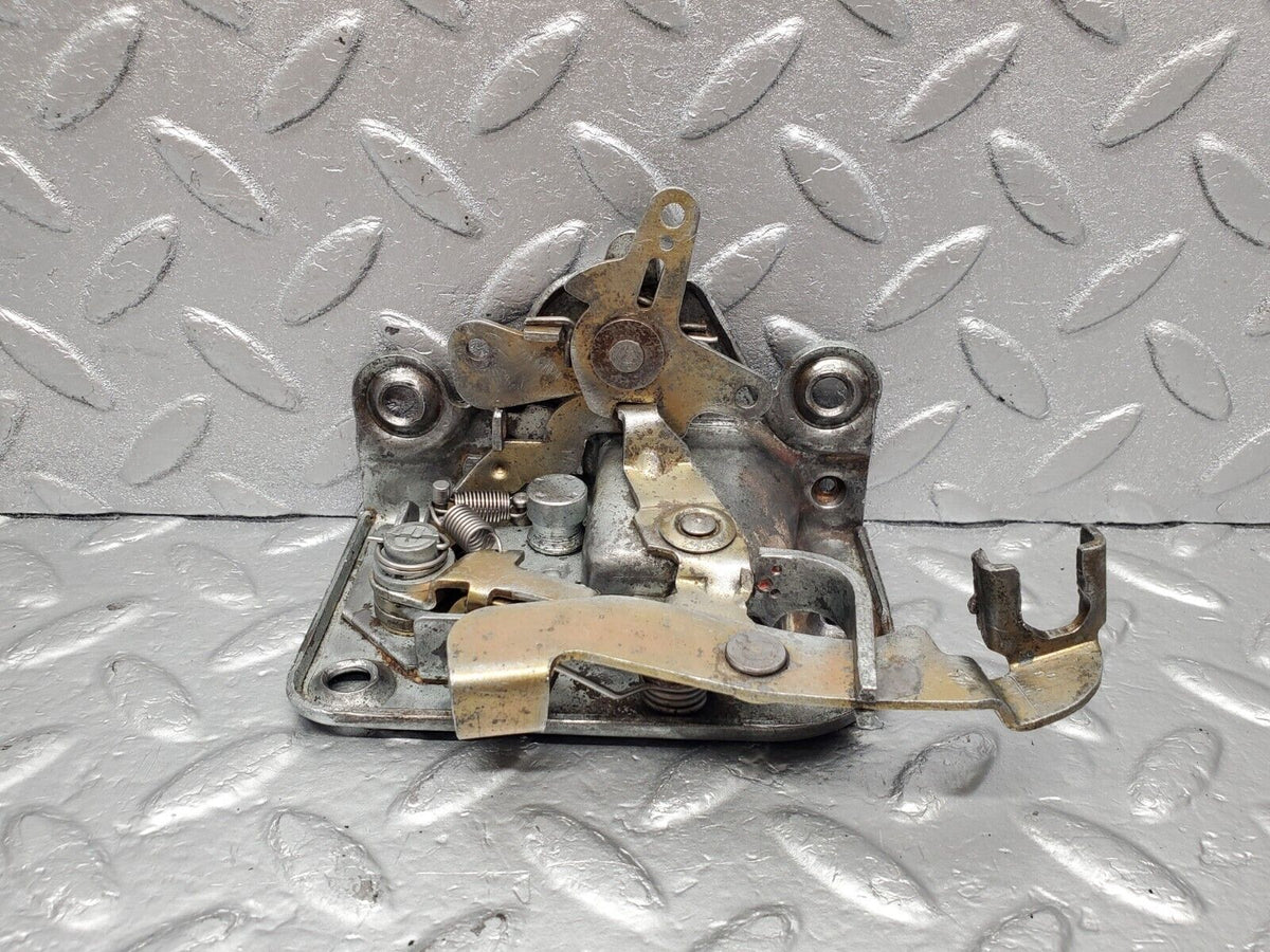 48130 Mercedes-Benz C107 R107 Left Door Lock Mechanism