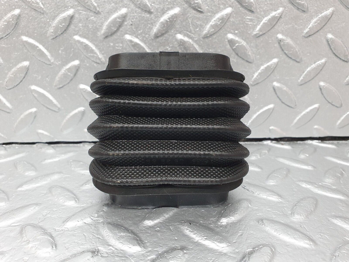 41844 Mercedes-Benz W202 C200 Rear Door Wire Protector Rubber A1408210597