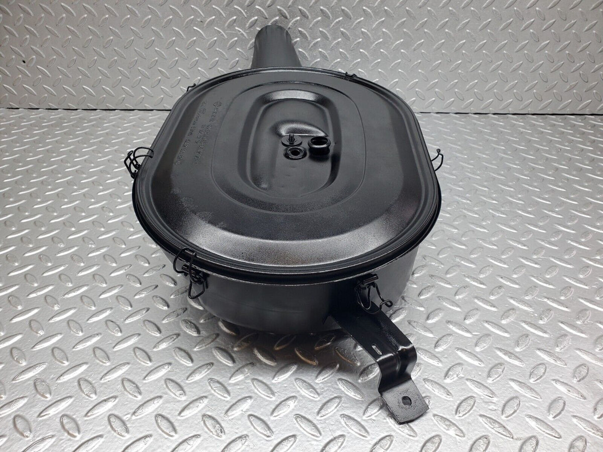 44470 Mercedes-Benz W123 280E Air Filter Box Housing A0110949702